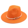 Chapeau de paille orange fedora avec corde beige et chaîne dorée pour voyage d'été. - M (56-58cm) / Orange