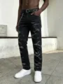 Jeans uomo dritti neri slavati con motivo tie-dye alla moda e dettaglio catena - Taglia S / Pantaloni e gonne / Nero