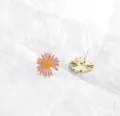Pink Daisy Flower Stud Earrings Alloy Drip Oil Cute Floral Ear Jewelry for Women Daily Wear - Pink