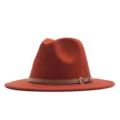 Klassischer Wollfilz Fedora Hut mit Gürtelschnalle, breite Krempe Retro Herbst Winter. - M (56-58cm) / Karamellbraun