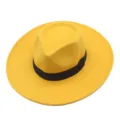 Gelber Filz Fedora Hut Detail, breite Krempe, elegantes schwarzes Band, Retro Mode Accessoire. - M (56-58cm) / Gelb