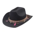Gros plan sur le chapeau de cowboy en paille noire avec tresse colorée et coquillage. - M (56-58cm) / Noir