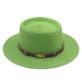 Grüner Strohhut für Damen, Sommer Strand Sonnenschutz Fedora Hut mit goldenem Feder Band Dekor. - M (56-58cm) / Grün