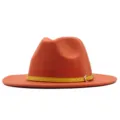 Stilvoller orangefarbener Woll-Filzhut für Damen mit schickem gelben Gürtel und Metallschnalle. - Erwachsene (56-58cm) / Orange (Gelber Gürtel)