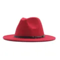 Κόκκινο γυναικείο μάλλινο καπέλο Fedora βρετανικό vintage στυλ με μαύρη ζώνη και αγκράφα - M (56-58cm) / Κόκκινο
