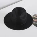Schwarzer gewebter Strohhut Fedora, perfekter Sommer Sonnenschutz Strandhut für Damen. - M (56-58cm) / Schwarz