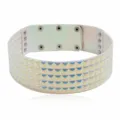 Holografische Nieten Choker Halskette, breiter Punk Leder Kragen für Damen Mode Detailansicht. - Quadratisch AB Farbe