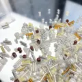 20g di rocaille e perline tubolari miste fai-da-te per braccialetti e collane fatti a mano. - Argento trasparente