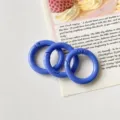 Bunte lackierte runde Feder-Schluesselanhaenger Klipps 25mm niedliches DIY Tasche Zubehoer - Blau Violett