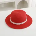 Sombrero de paja rojo con cinta de perlas blancas, elegante sombrero de sol de verano. - M (56-58cm) / Rojo