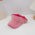 Primer plano de una visera solar brillante con pedrería rosa, sombrero de verano playa al aire libre. - Rosa (10#)