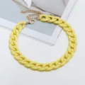 Modische bonbonfarbene Acryl klobige Kette Halskette für Damen, Statement Kragen Schmuck. - Gelb