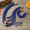 Blaues Mesh Mehrschicht Statement Halskette Armband Ohrringe Schmuckset mit Gold - Saphirblau
