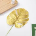 Fausse feuille de monstera dorée seule tige plante artificielle pour déco mariage SKU - Petite feuille de monstera / Or