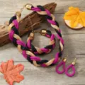 Böhmischer geflochtener Netz-Halskette Armband Ohrringe Schmuckset in schwarz gold lila. - Rose Multi