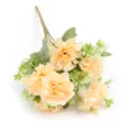 Vue détaillée d'un élégant bouquet d'œillets artificiels, idéal pour la déco. - Champagne