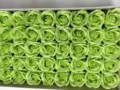 Variante de boîte cadeau de têtes de roses en savon vert, décoration florale artificielle. - Vert clair