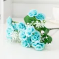 Beau bouquet de roses artificielles bleues en soie pour décoration de table de mariage. - Bleu