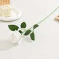 Rose artificielle blanche tige unique en velours pour decoration interieure table de mariage - Blanc