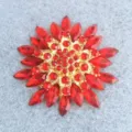 Exquisite red crystal flower brooch, luxury gold tone setting, elegant suit accessory. - 1 Piece/Pack (7x7cm) / Red