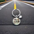 Porte-clés dôme en verre Route 66 avec pendentif cœur, anneau métallique vintage pour cadeau. - Style Rond Martelé (2)