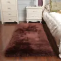 Donkerbruin pluche donzig vloerkleed voor slaapkamer bedrand en woonkamer, zachte imitatiebont. - 40*40cm / Donker Koffie