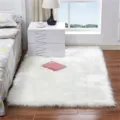 Witte faux bont fluffy tapijt voor slaapkamer, zachte en gezellige vloermat variant. - 30x30cm Vierkant / Wit