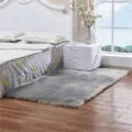 Tapis de sol en fausse fourrure grise moderne moelleux doux pour chambre salon chevet deco maison - Gris clair