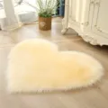 Pluizig hartvormig imitatie wol tapijt, zachte pluche vloermat voor slaapkamer, gezellige decoratie. - 60*90cm Onregelmatig / Crèmegeel