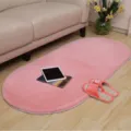 Roze ovaal tapijt van nepbont, zacht pluizig vloermat en gezellig tapijt voor de slaapkamer. - 50*160cm Ovaal / Kortharig Roze