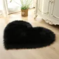 Black heart-shaped plush rug for bedroom, fluffy soft fuzzy floor mat, cute fluffy room decor - Black