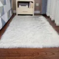 Nepvacht vloerkleed, zacht pluizig wit en grijs verloop tapijt voor slaapkamer, modern. - 50*80cm / Langhaar Offwhite