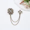 Vintage baroque brooch with pearls, crystals, and double chains for retro fashion outfits. - Artificial Pearl Grey Gemstone Tassel Style (5) / Bronze