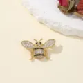 Dettaglio spilla insetto ape squisita, accessorio per spilla da risvolto in cristallo. - Ape 2 / 3*2 cm