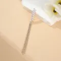 Elegante gioiello lungo in strass con motivo spiga di grano e nappe, design brillante. - Base Oro Bianco