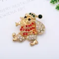 Kerstman strass broche pin voor dames schattige kerst vakantie mode decoratieve accessoires - Kerstman Feestelijke Stijl (0401-4)