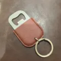 RVS flesopener met PU lederen sleutelhanger, duurzame bieropener voor thuisgebruik en bar. - Vermiljoen