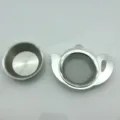 Edelstahl Teesieb Filter für losen Tee in niedlicher Teekannenform mit praktischem Boden - Teekannen-förmiges Teesieb (Mit Standardsockel) / Silber