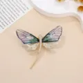 Squisita spilla a libellula con strass scintillanti e ali sfumate per outfit eleganti. - Libellula in Strass