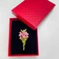 Elegant pink enamel rose bouquet brooch for women, exquisite suit pin jewelry accessory. - Pink Rose Bouquet (Gift Box) / 7x9cm