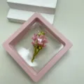 Pink rose bouquet enamel brooch pin for women, elegant floral suit jacket accessories. - Pink Rose Bouquet (Transparent Suspension Box) / 7x7cm