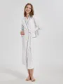 Λευκό μακρύ μπουρνούζι βάφλας για γυναίκες, ελαφδός ρουχισμός ύπνου με λεπτομέρειες. - Λευκό (Γυναίκες)