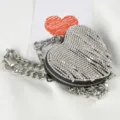 Bolso cruzado brillante en forma de corazón con diamantes de imitación y cadena plateada - Corazón