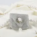 E exquisite Strass Mini-Taille Tasche mit eleganter Kamelie und Perlen fur Mode Frauen. - Weiße Blume
