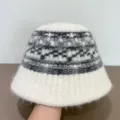 Herbst Winter flauschige Strick Fischerhut Damen warme Pluesch Becken Hut ethnische Muster - M (56-58cm) / Weiß