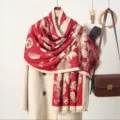 Retro Jacquard-Schal aus Kunst-Kaschmir für Damen, warmer langer Winterschal und Cape. - Rot