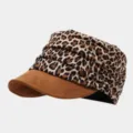 Gorra militar plisada con estampado de leopardo retro, sombrero plano elegante con visera. - Talla única / Beige