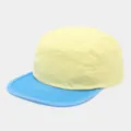 Washed cotton 5-panel flat brim cap detail, yellow crown and blue brim street style. - Adjustable / Yellow