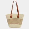 Detalle de bolso de paja con textura tejida, asas de cuero marrón y rayas multicolor. - Talla única / Bolso / Beige