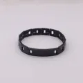 Men's titanium steel magnetic bracelet, black link chain, minimalist retro fashion jewelry. - Plain Style / Magnet On Back / Black